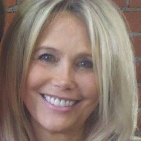 Meet your Posher, Loren - Picture 1 of 1